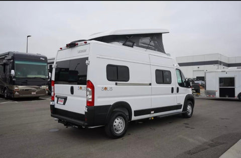 2022 Winnebago Solis — photo 4