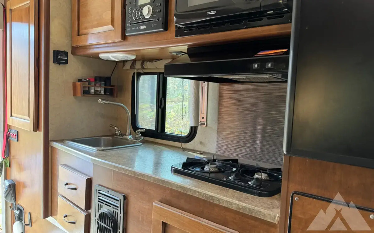 Sweet Overlanding Rig — used for sale in Boulder City, NV (photo 10) — photo 10