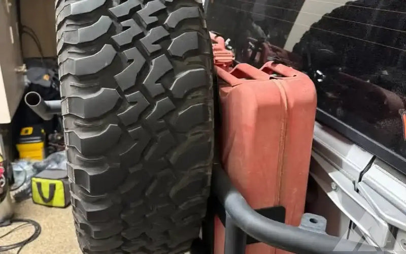 Swing out tire carrier jeep Tj — used tire carriers & swing outs for sale (photo 3) — photo 3