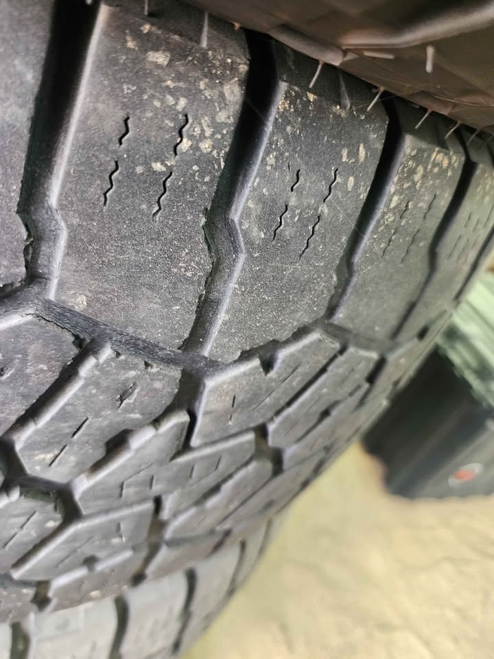 Falken wildpeak 325/65R18 set in Grantsville, UT (photo 7) — photo 7