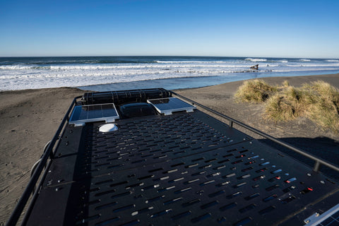 2021 Ford Transit AWD, 200 miles a day, Hot indoor shower, roof deck — photo 5