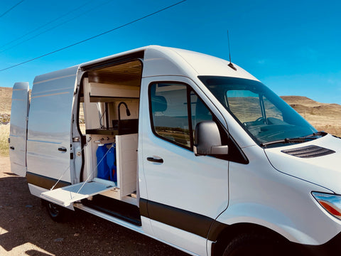 2021 Mercedes Sprinter — photo 2