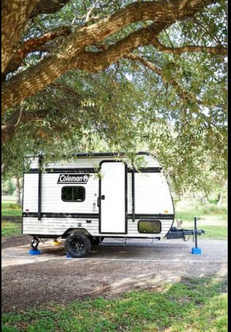 Enjoy nature with this Coleman RV rental — photo 1