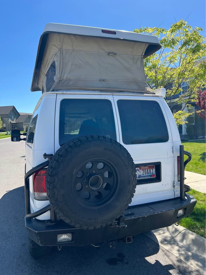 2003 Ford E350 Super Duty Passenger in Coeur D'Alene, ID (photo 9) — photo 9
