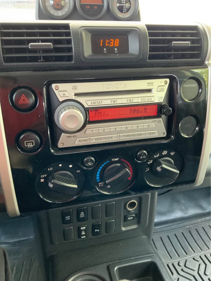 2007 Toyota FJ Cruiser · 2wD in Lakeside, CA (photo 7)