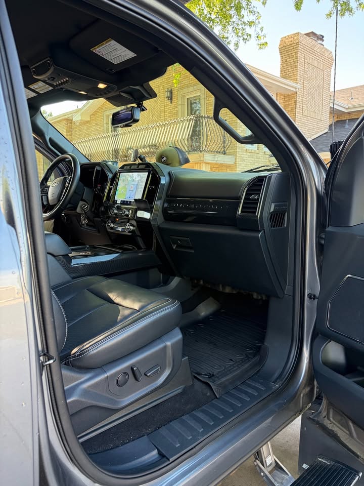 2022 Ford earthroamer lti f-550 super duty in Longmont, CO (photo 11) — photo 11