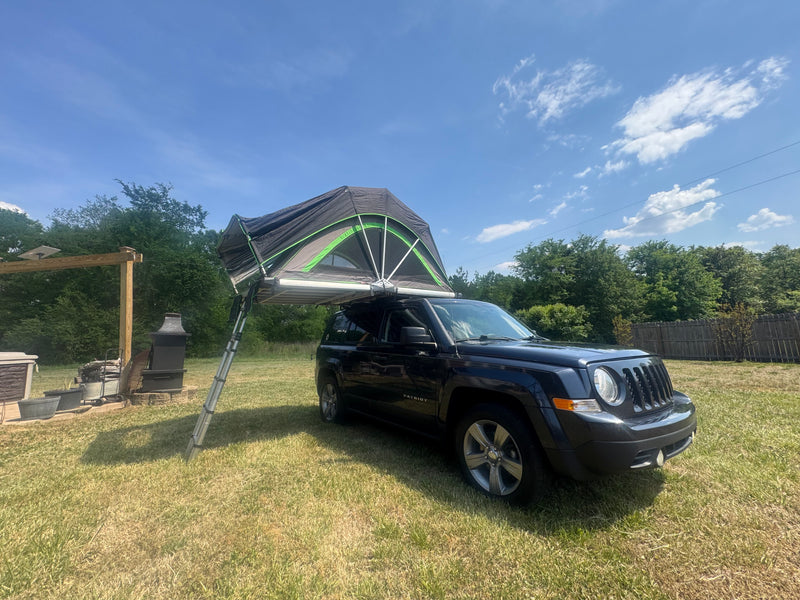 2016 Jeep Patriot with Fold out Roof Tent — photo 14