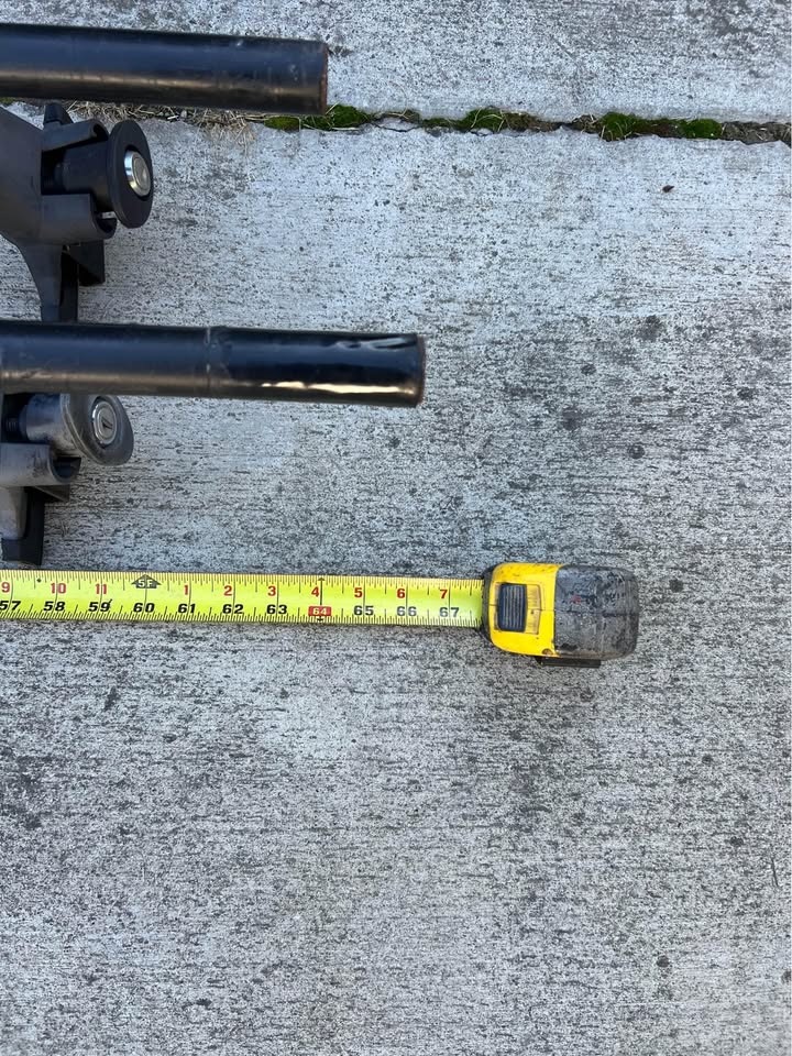 Yakima roof rack A1 gutter mount 66in long in Bothell, WA (photo 2) — photo 2