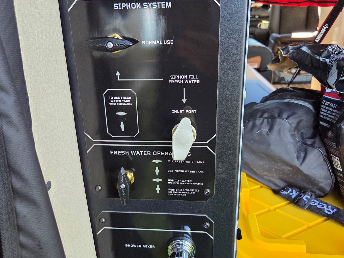  an overhead microwave — photo 15