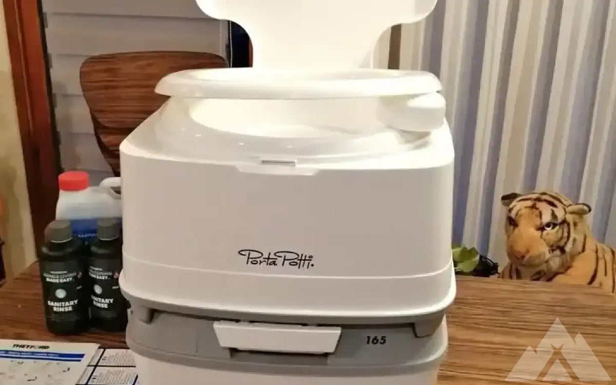 THETFORD PORTA POTTI 365 QUBE WHITE — new showers & toilets for sale