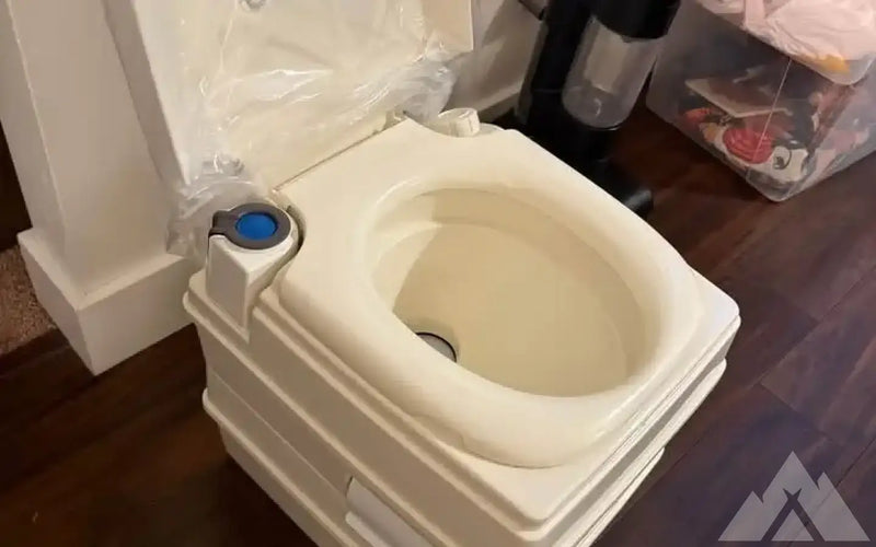 Thetford Porta potti electric portable toilet — new showers & toilets for sale (photo 4) — photo 4