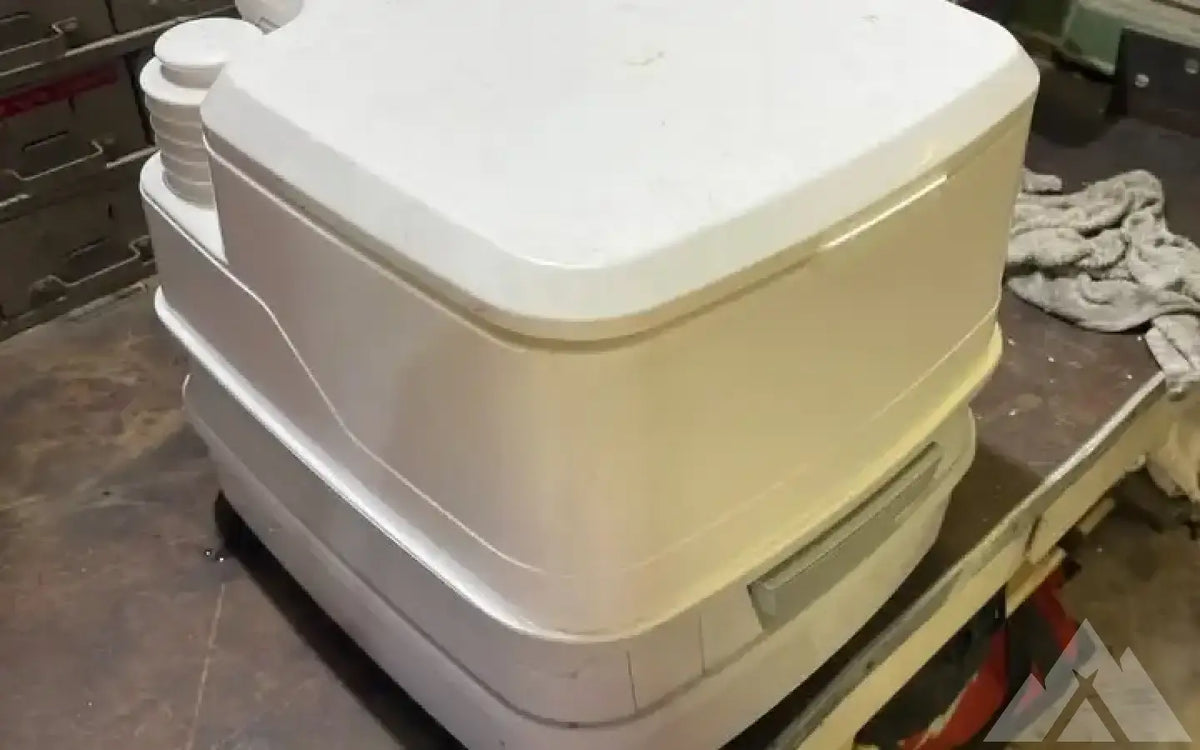 Thetford Portable Potti — used showers & toilets for sale (photo 5) — photo 5