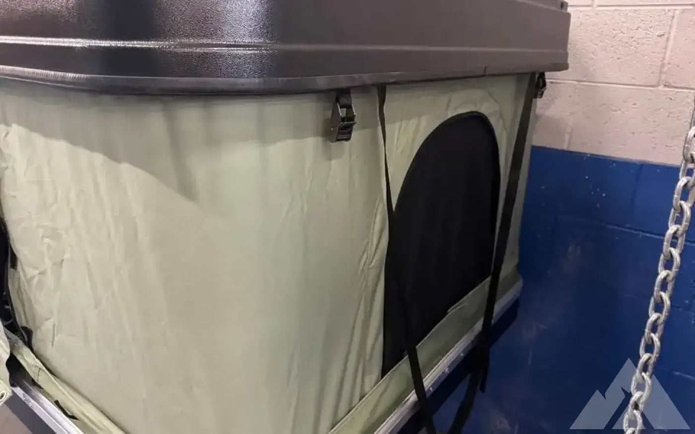 Thule Basin Roof top tent! BRAND NEW IN BOX! — new rooftop tents for sale (photo 5) — photo 5