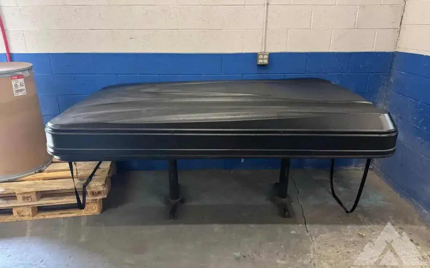Thule Basin Roof top tent! BRAND NEW IN BOX! — new rooftop tents for sale (photo 9) — photo 9