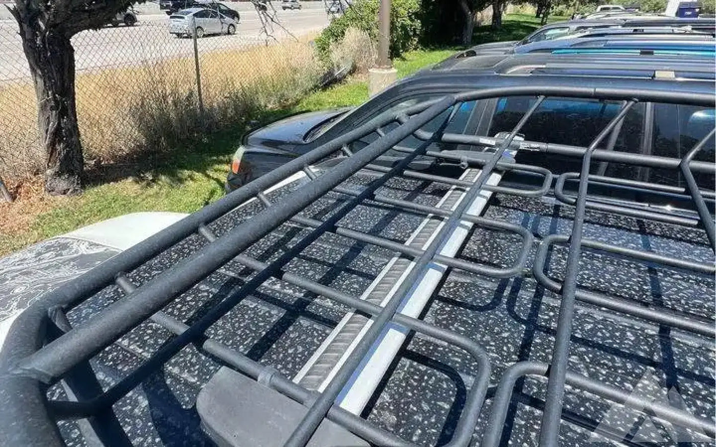 Thule car rack and roof basket — used racks for sale (photo 4) — photo 4