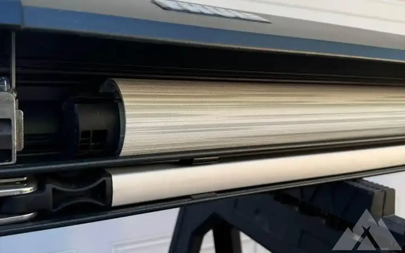 Thule Outland Awning (6ft x 8ft) — used camp awnings for sale (photo 4) — photo 4