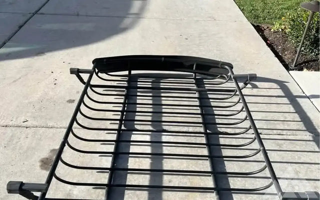 Thule roof rack — photo 2