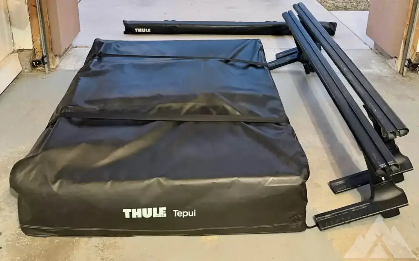 Thule Rooftop Tent + Thule Rack + Thule Awning — used rooftop tents for sale (photo 2) — photo 2
