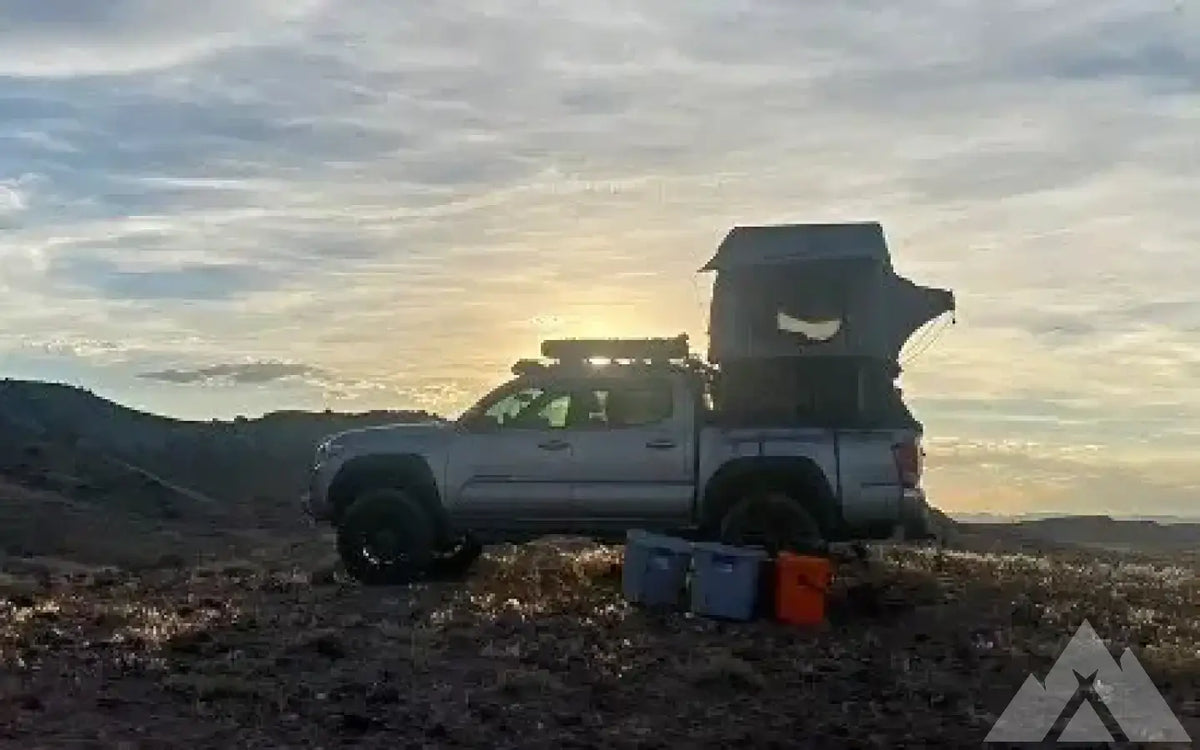 Thule Tepui Kukenam Roof Top Tent — used rooftop tents for sale (photo 2) — photo 2
