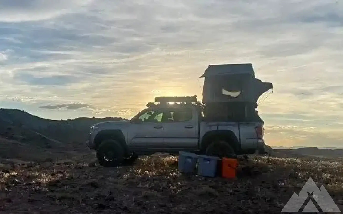 Thule Tepui Kukenam Roof Top Tent — used rooftop tents for sale (photo 2)