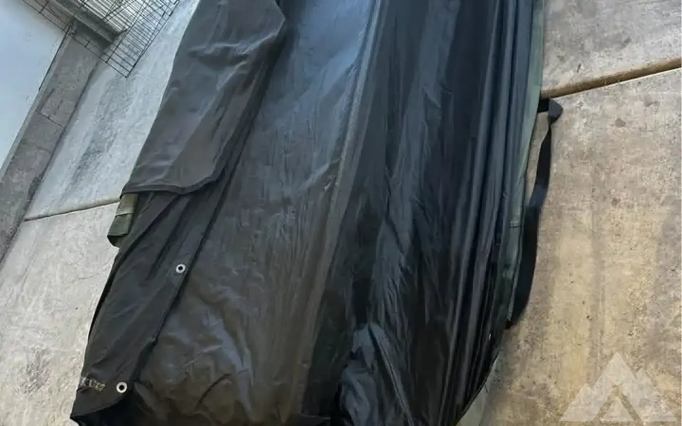 Thule Tepui Rooftop Tent — used rooftop tents for sale (photo 2) — photo 2