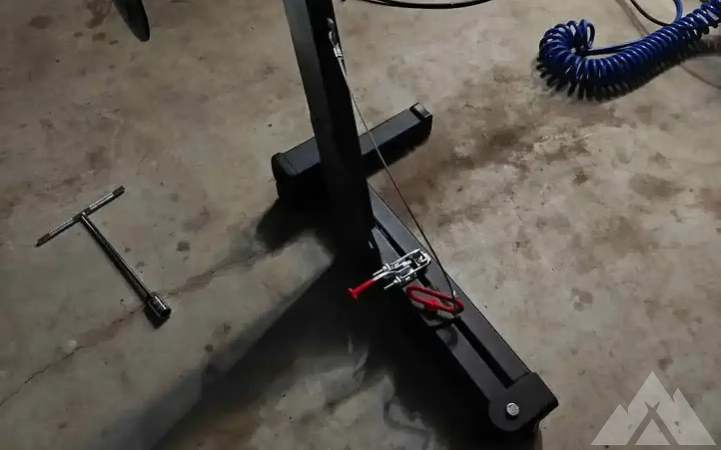 Tire carrier off road — used tire carriers & swing outs for sale (photo 3)