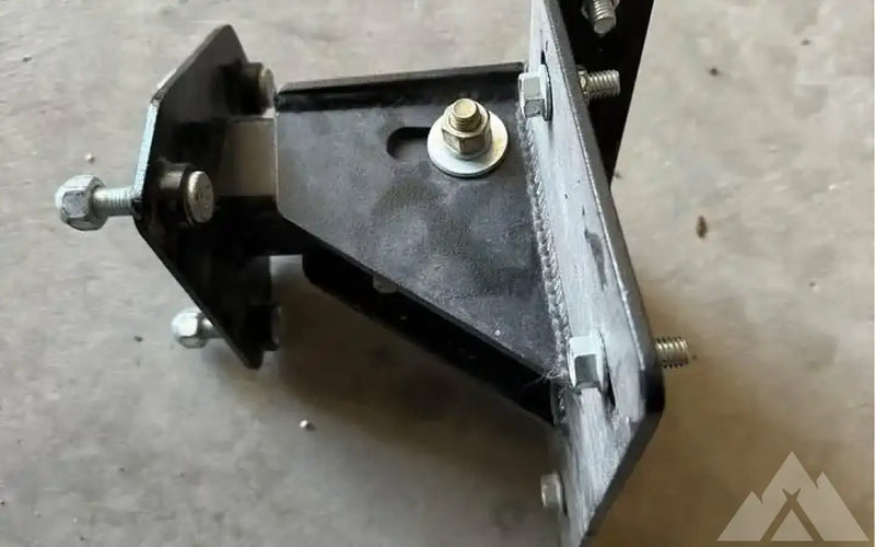 Tire Carrier Swing Out — used tire carriers & swing outs for sale (photo 2) — photo 2