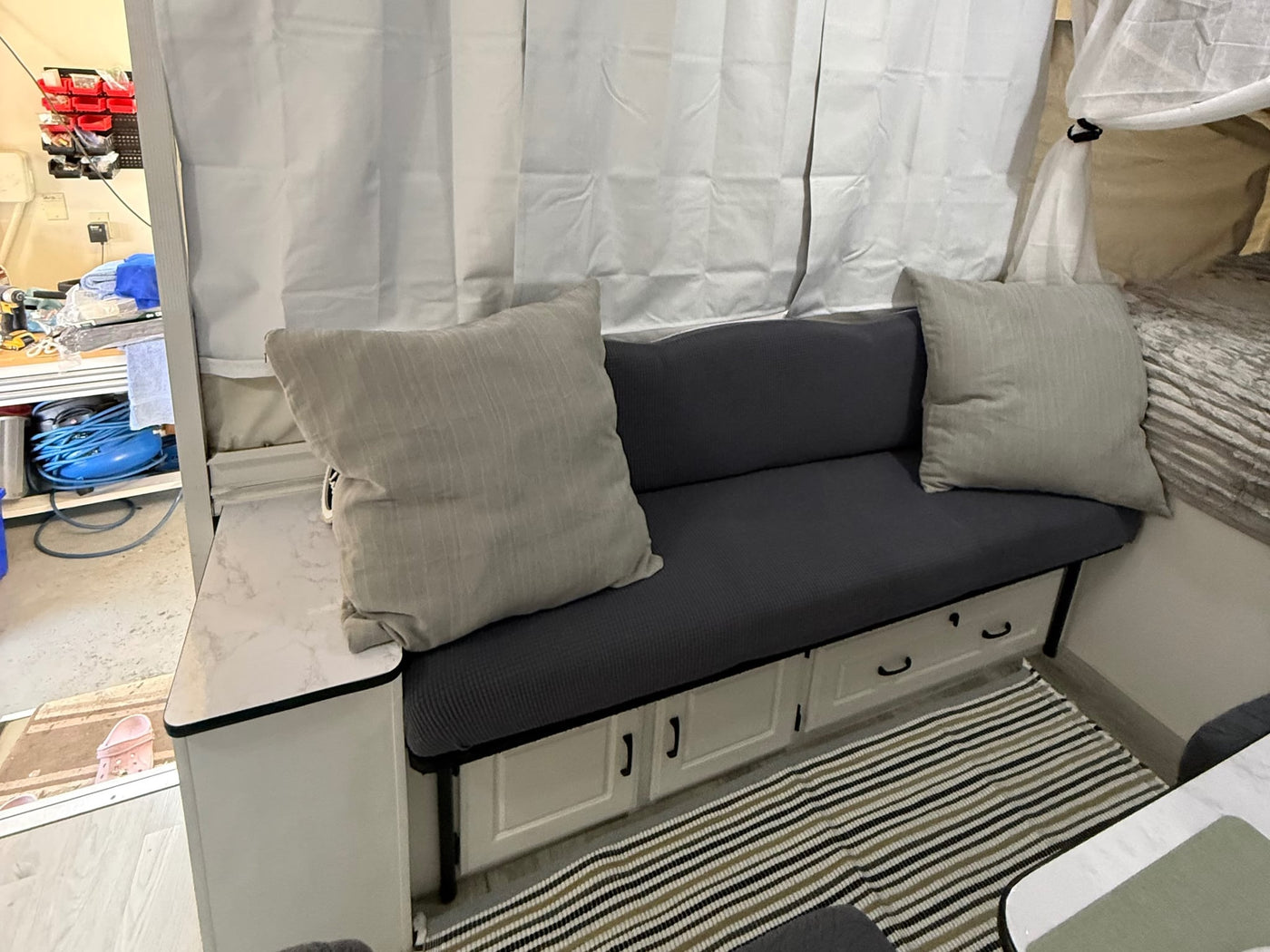  sofa seating — photo 3