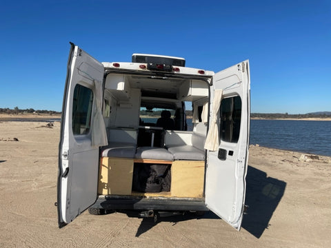Pet-Friendly Promaster with Queen bed, furnace, AC, optional Starlink RV — photo 5