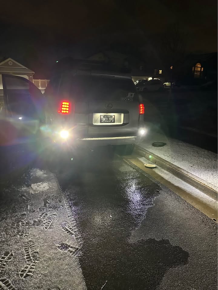Lexus GX460 Reverse Light Housing in Ogden, UT (photo 6) — photo 6