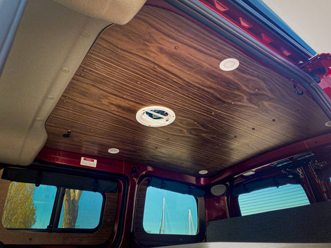 2021 Caravan Outfitter Free Bird Camper van — photo 5