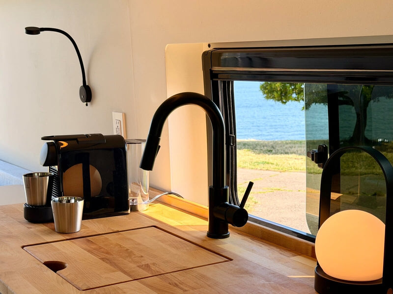 showcasing versatile seating — photo 9