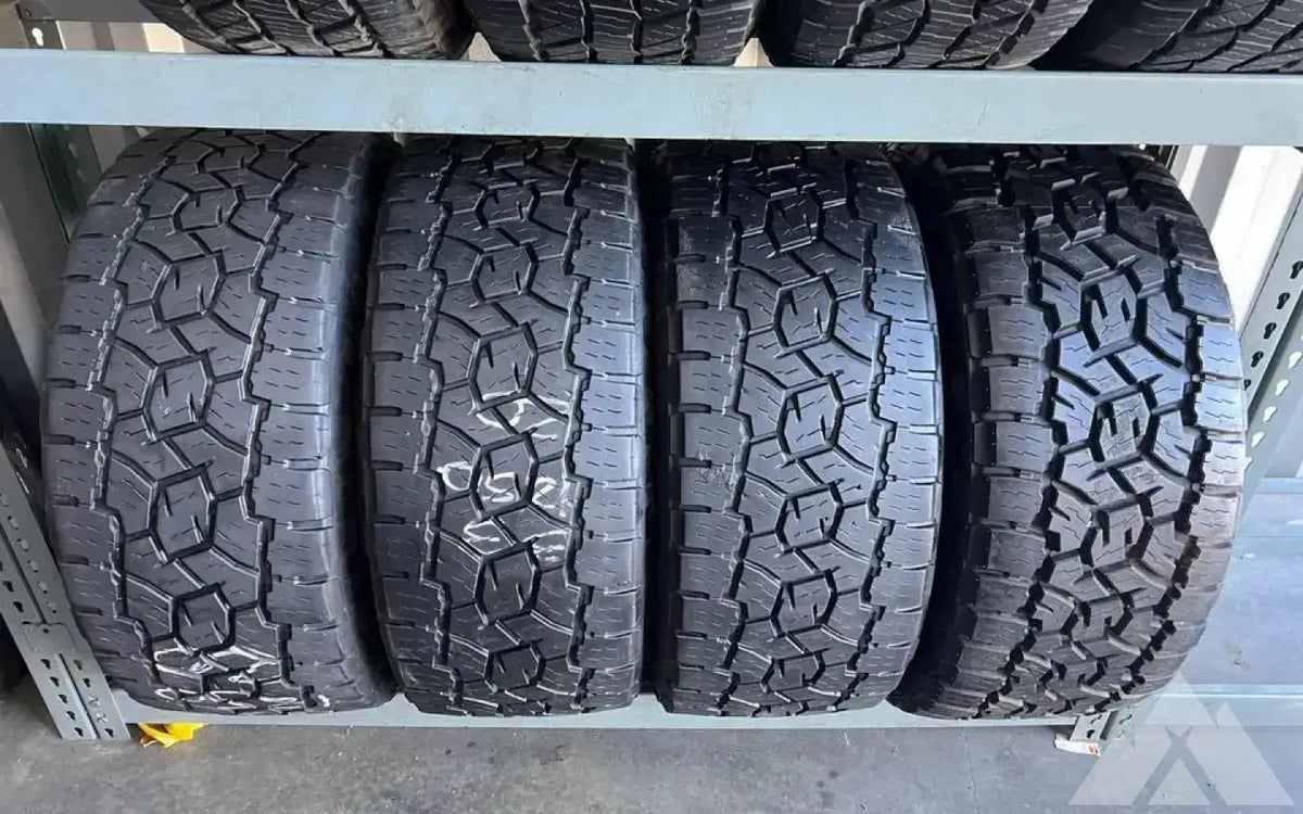 Toyo 33 12.5 inches R20 — used tires only for sale