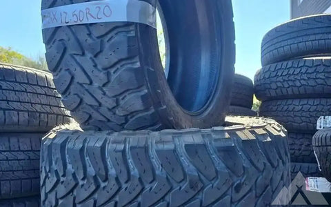 Toyo 33 12.5 inches R20