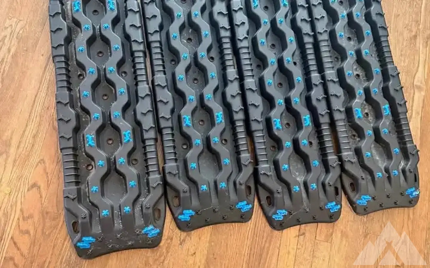 Traction pads 4 available — used gear for sale — photo 1