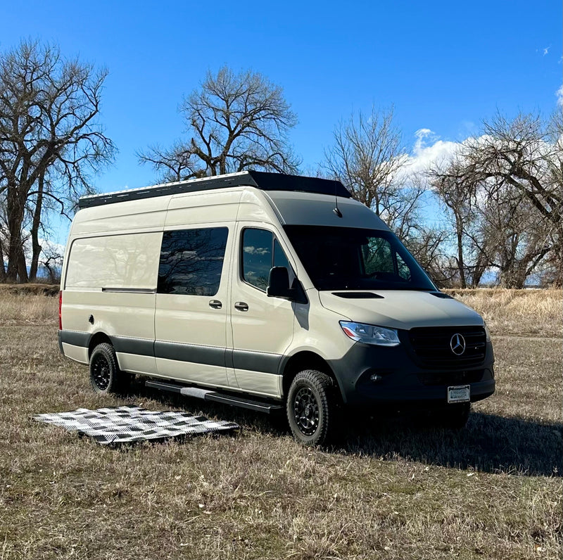 Luxury Mercedes Sprinter 4x4 Campervan “Sully” — photo 2