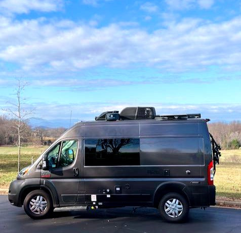 “Mjölnir” NEW Fully Contained OFF-Grid Camper Van! — photo 9