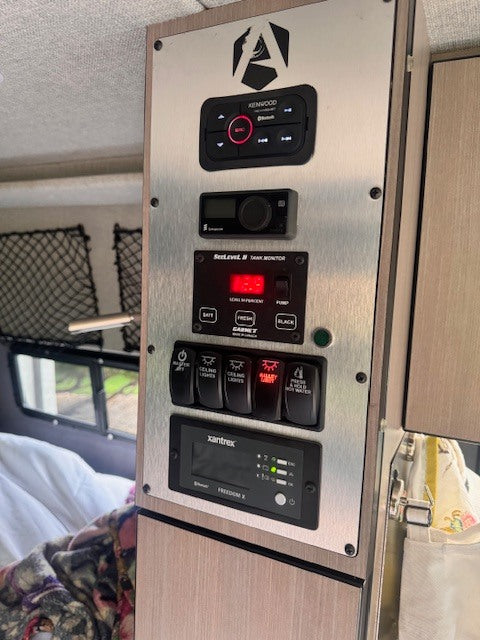 Off-Grid 2022 Sprinter 4x4 "BAM" [ Family and pet friendly — photo 16