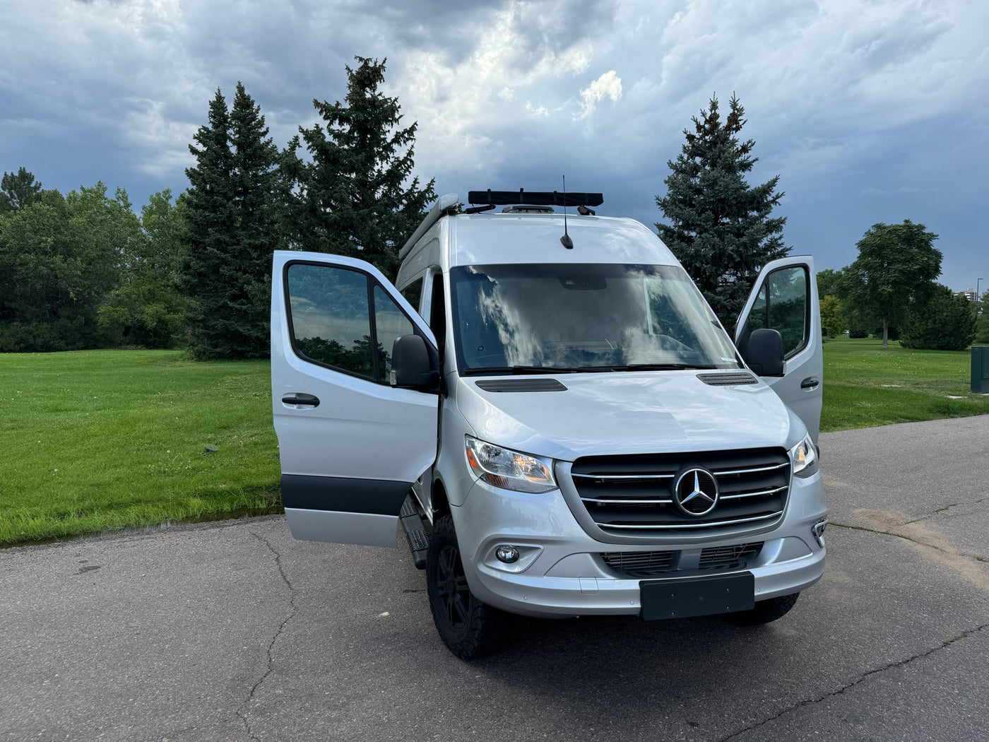 Newer Sprinter Van; TV; Indoor Shower; Luxury — photo 11
