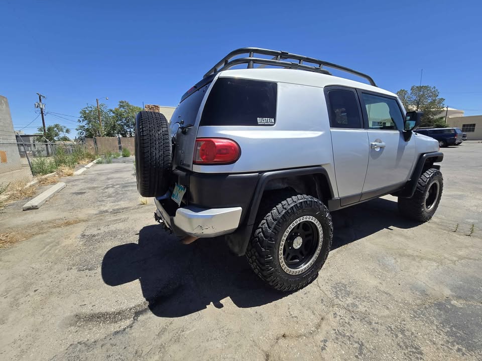 2007 Toyota FJ Cruiser in Albuquerque, NM (photo 5)