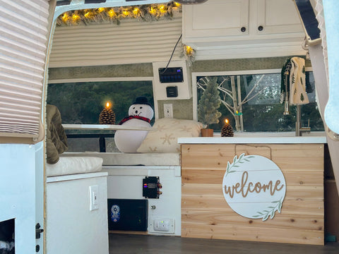 Winter Forest - Your Cozy Cabin On Wheels — photo 2