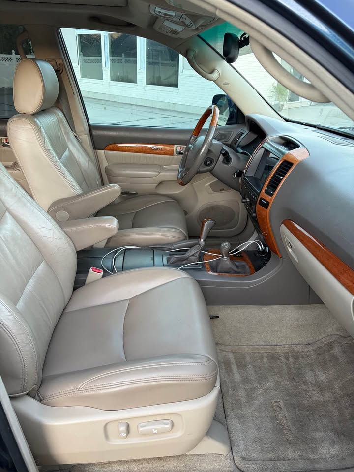 2004 Lexus GX · GX 470 Sport Utility 4D in Pleasant Grove, UT (photo 8) — photo 8