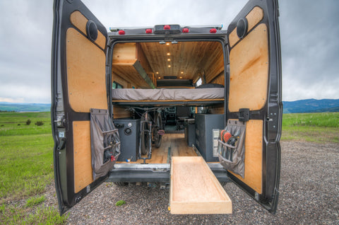 Luna - Free Airport Delivery, Self Leveling Bed, and Unlimited Miles! — photo 3