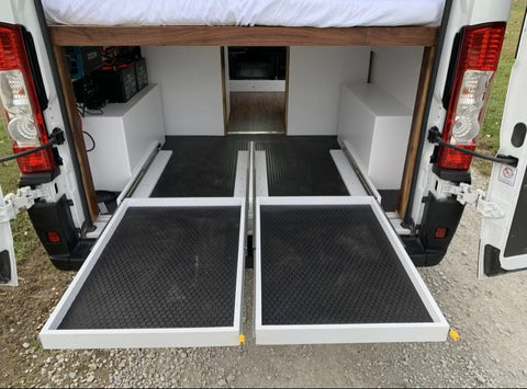 Great Pet-Friendly Camper Van with blackout shades + Paddle Board+ Hammock! — photo 3