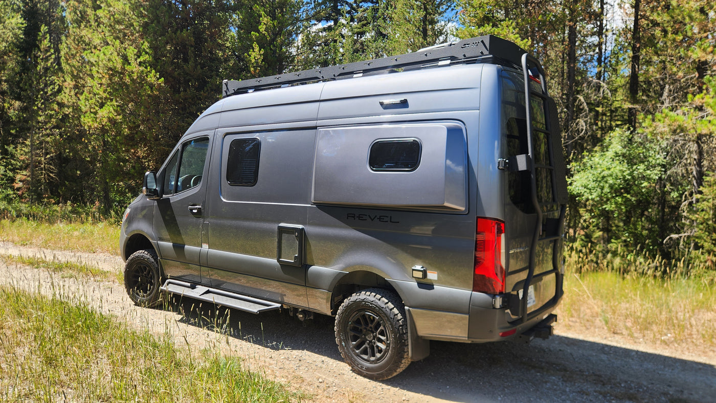 2025 AWD Winnebago Revel 44E "George" Unlimited Miles Montana + Starlink — photo 3