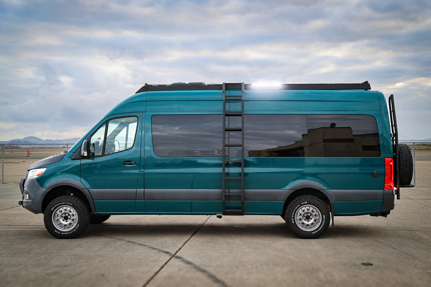 2023 Mercedes-Benz Sprinter (Green)