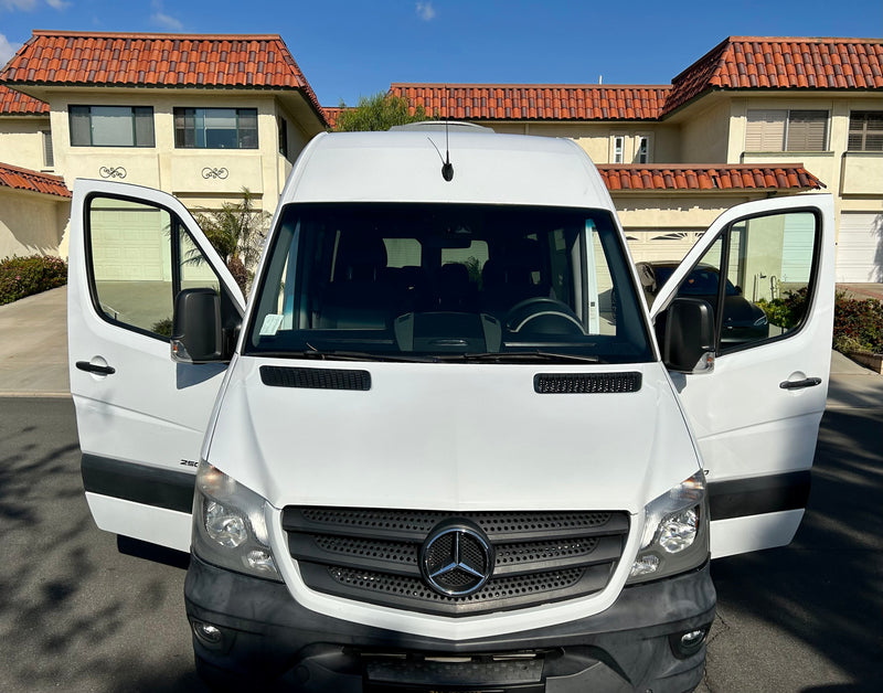 Mercedes Sprinter Large Passenger Van — photo 2