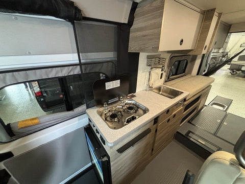 2025 Winnebago Solis NPF Yosemite ready — photo 4