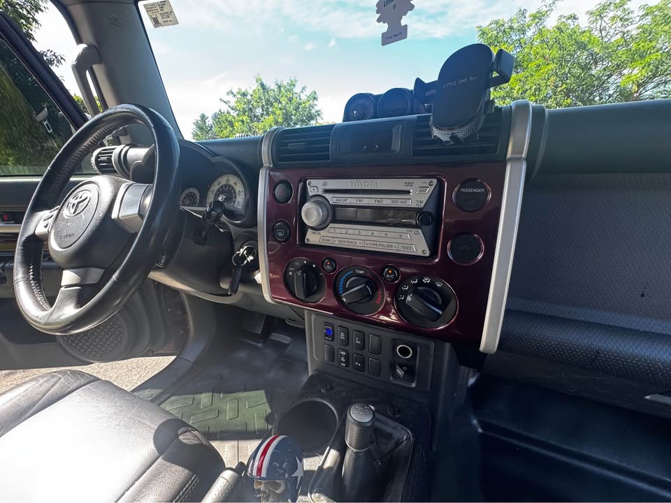 2007 Toyota FJ Cruiser · Sport Utility 2D in Star, ID (photo 8)