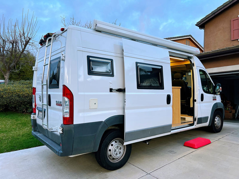  an ideal rv rental — photo 5